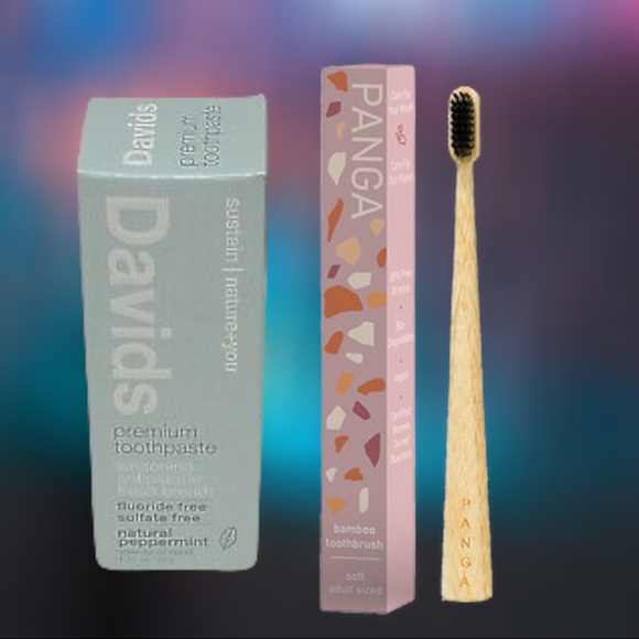 David’s natural peppermint whitening toothpaste & panga bamboo toothbrush - Picture 1 of 4